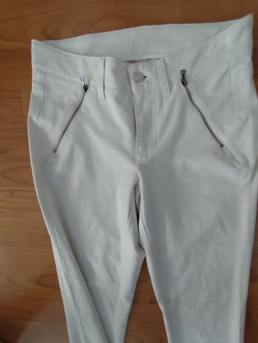 Pantaloni piele marimea 34