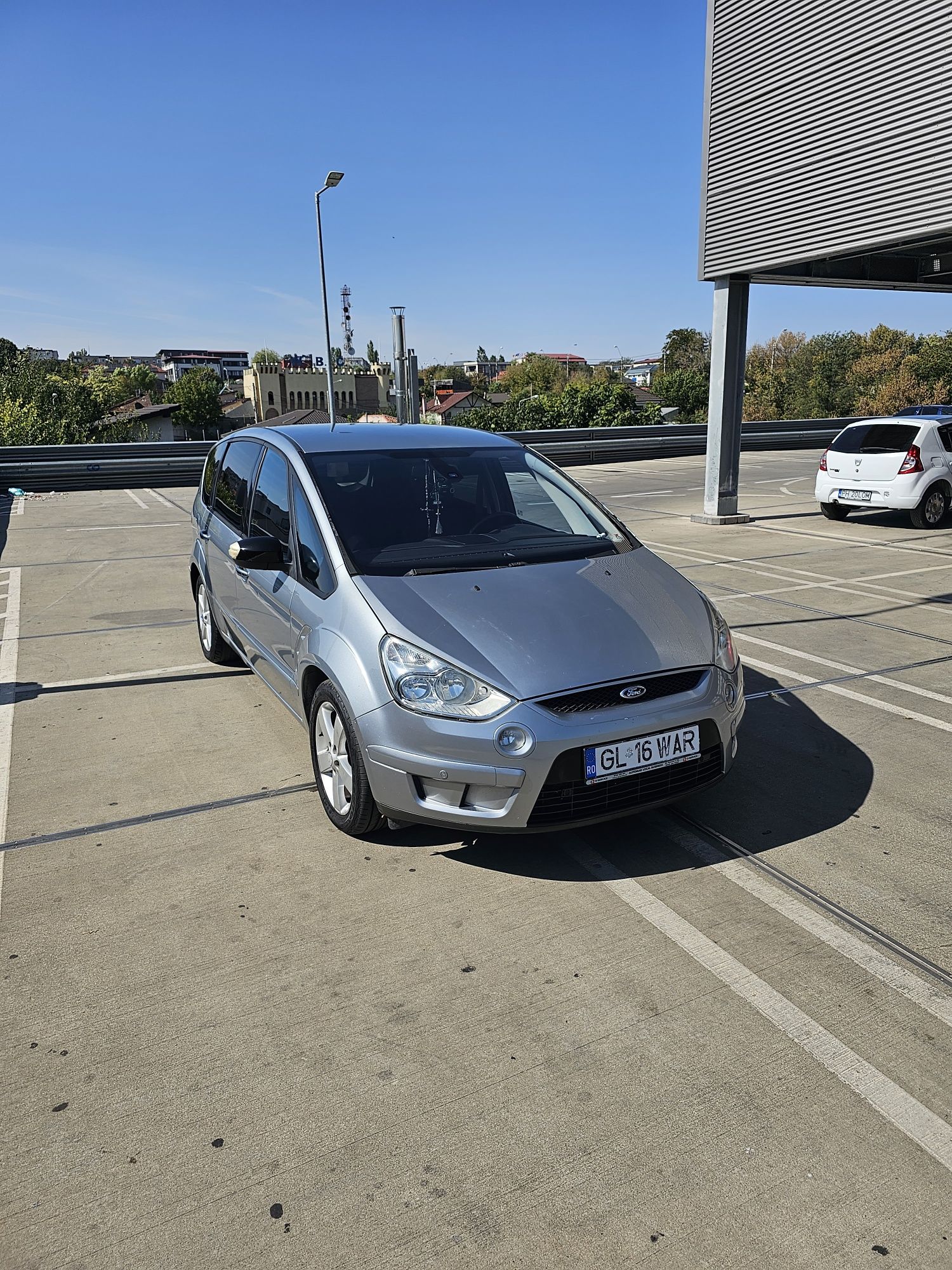 Vând/schimb Ford s max 2009