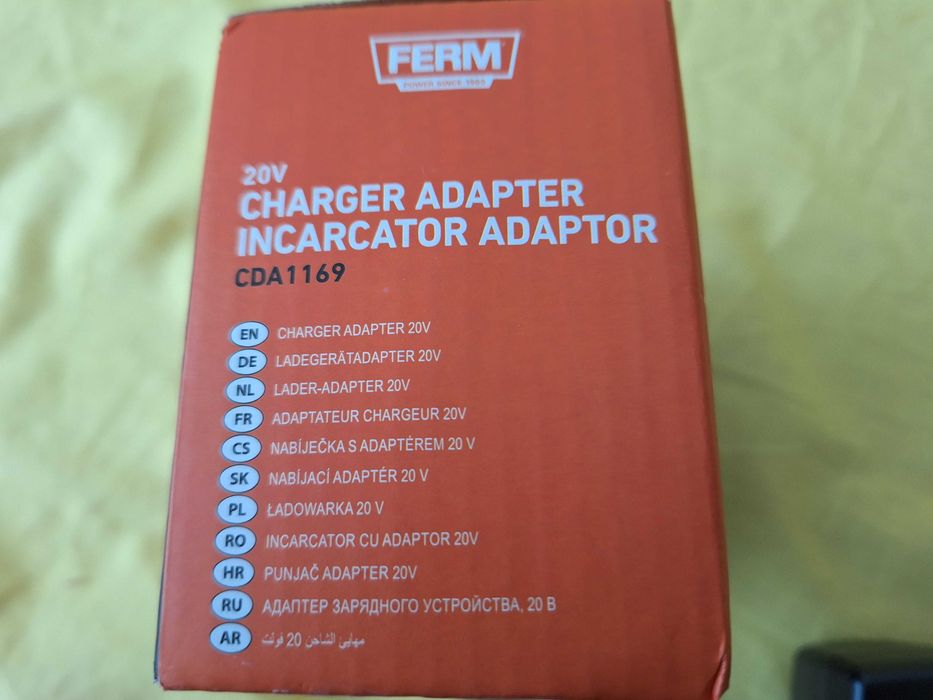 Incarcator  pentru acumulatori 20V,  2A  - 4A   model FERM CDA1169