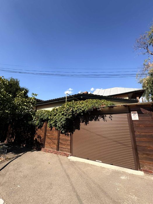 Casa cu gradina, 85 mp, langa parc Bazilescu, Bucurestii Noi