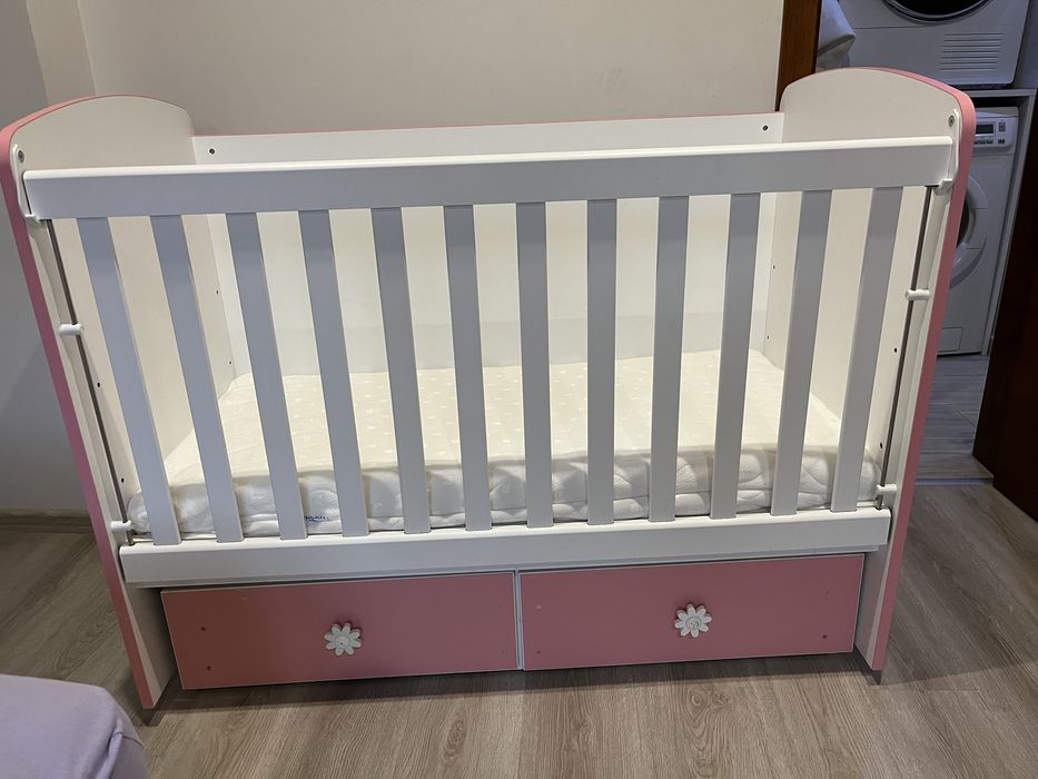 Розова и синя кошара 120/60 с матраци -цена 200лв за всяка