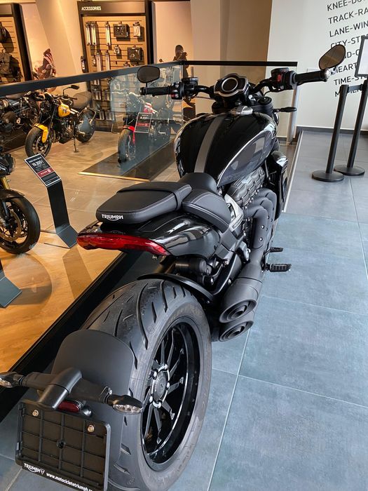 Motocicleta Triumph Rocket 3 Storm R Second 2025