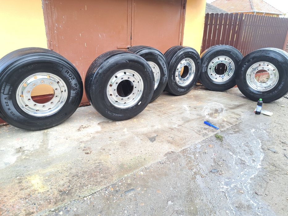 Vând anvelope plus jante alcoa eticheta neagra cu buza !