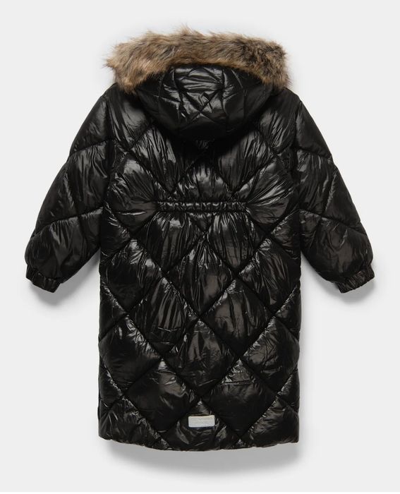 Зимняя куртка для девочки от фирмы Футурино