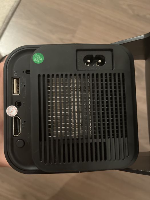 продам проектор новый