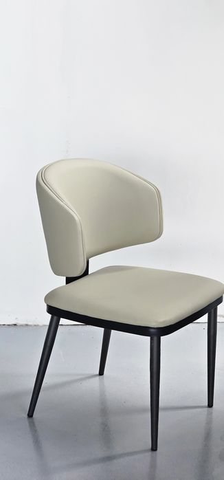 Scaune și fotolii moderne din stoc – Model 17 - livrare rapidă