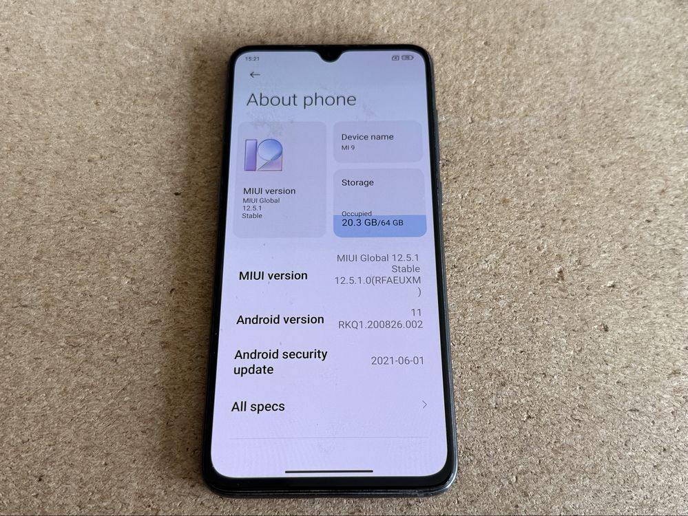 Xiaomi Mi 9 - 64GB, отлично състояние, малко използван
