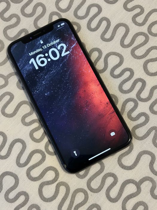 iPhone X, 64Gb, neverlocked, ecran crapat, functioneaza perfect