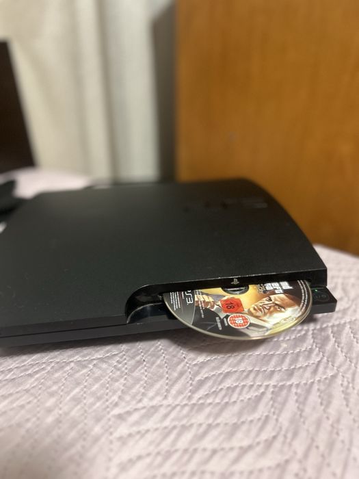 PS3 slim 320 GB GTV 4 не е ползван