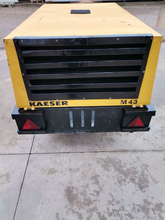 Пътностроителен компресор KAESER M43