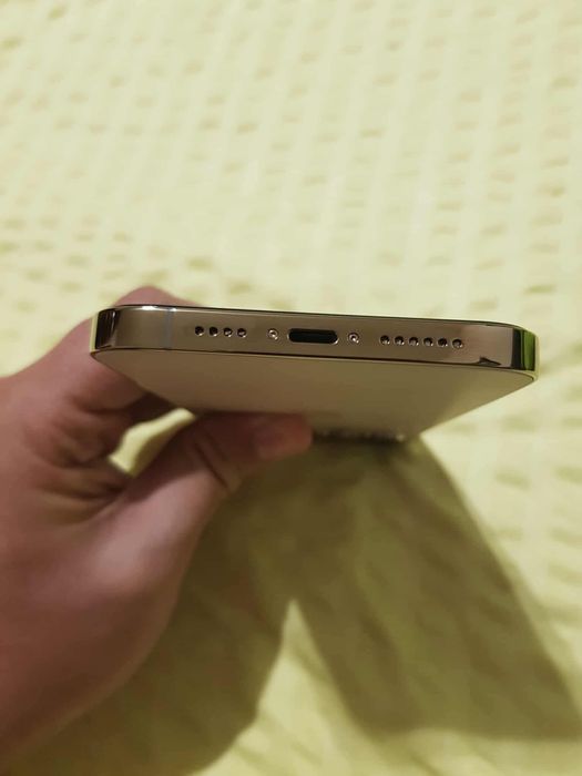 Vand iphone 12 pro max ca nou gold