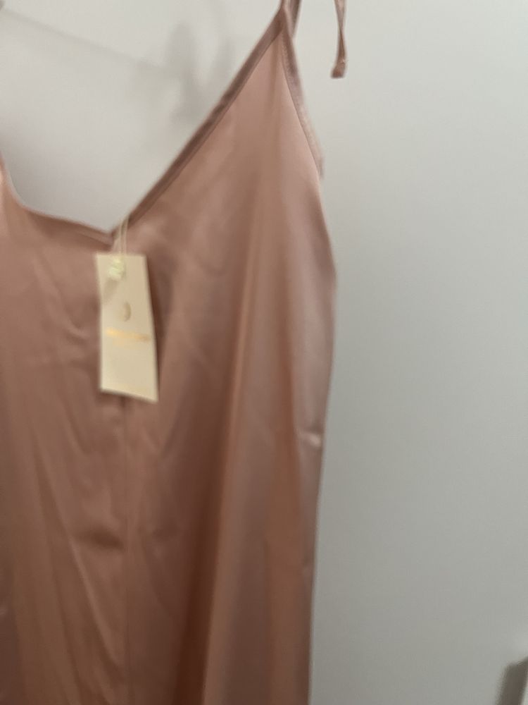 Рокля от Vintage Summer, нова с етикет