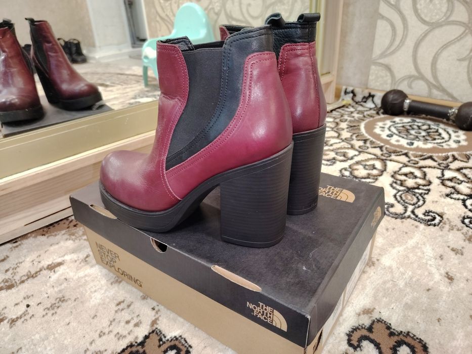 Продам женскую обувь