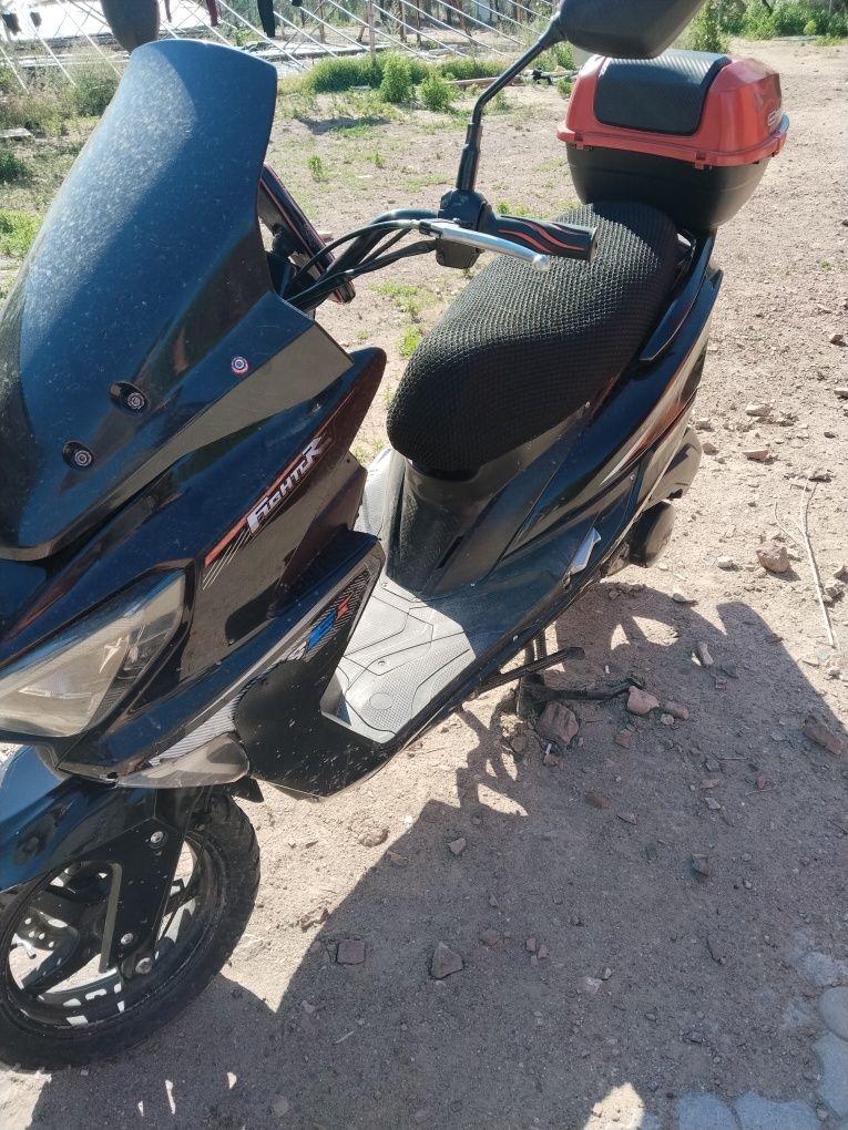 Продается мопед в хорошем сост