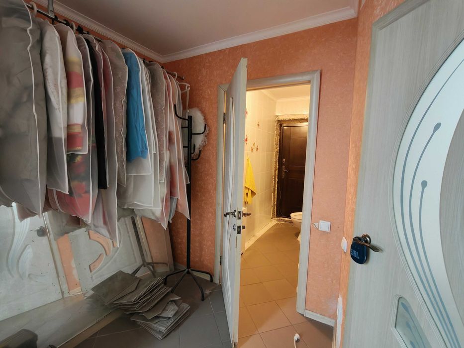 Продается коммерческое помещение 96 м2., бывший салон красоты в 5 мкр