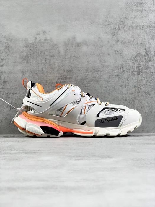 Balenciaga Track Triple S Runner LED светещи 41 42 43 до 45