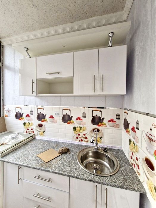 2 комнатная квартира с 6м верандой в кирпичном доме Вокзал