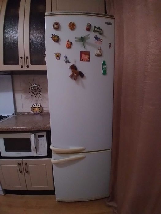 Продам холодильник "Атлант"