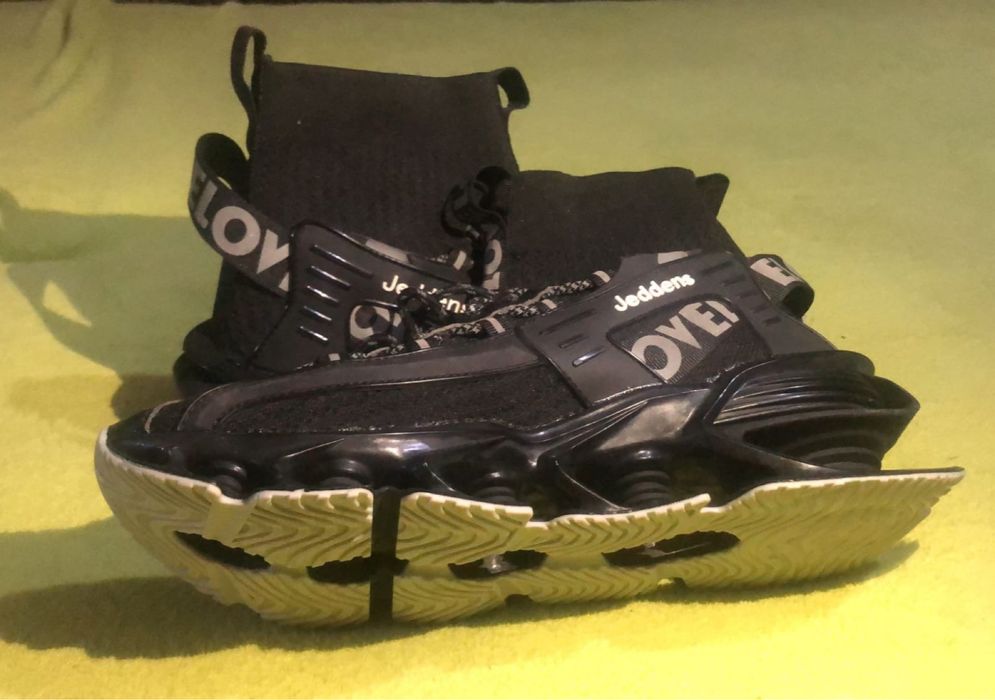 Adidasi de alergat, marime 43