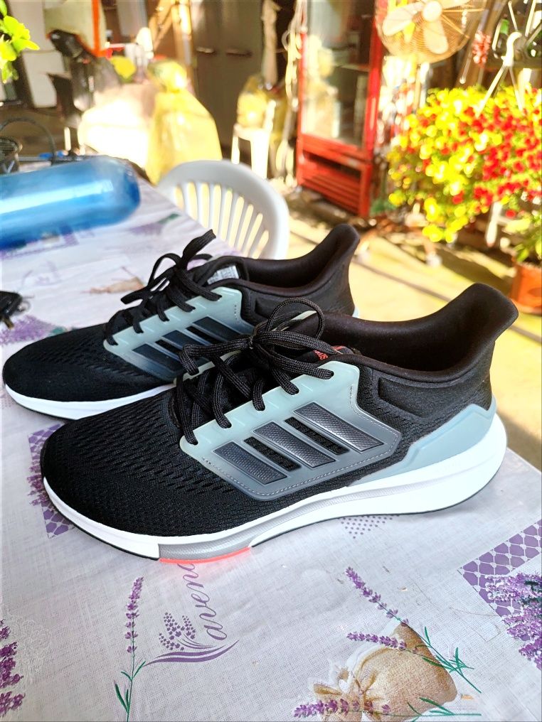 Adidas EQ21   Nr 45