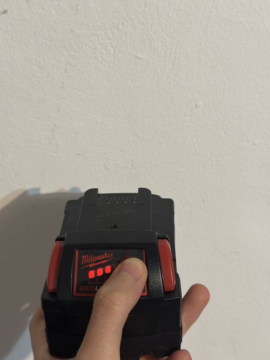 Baterie/acumulator milwaukee 6ah 18v