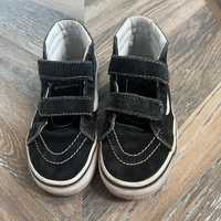 Vans din piele marimea 32