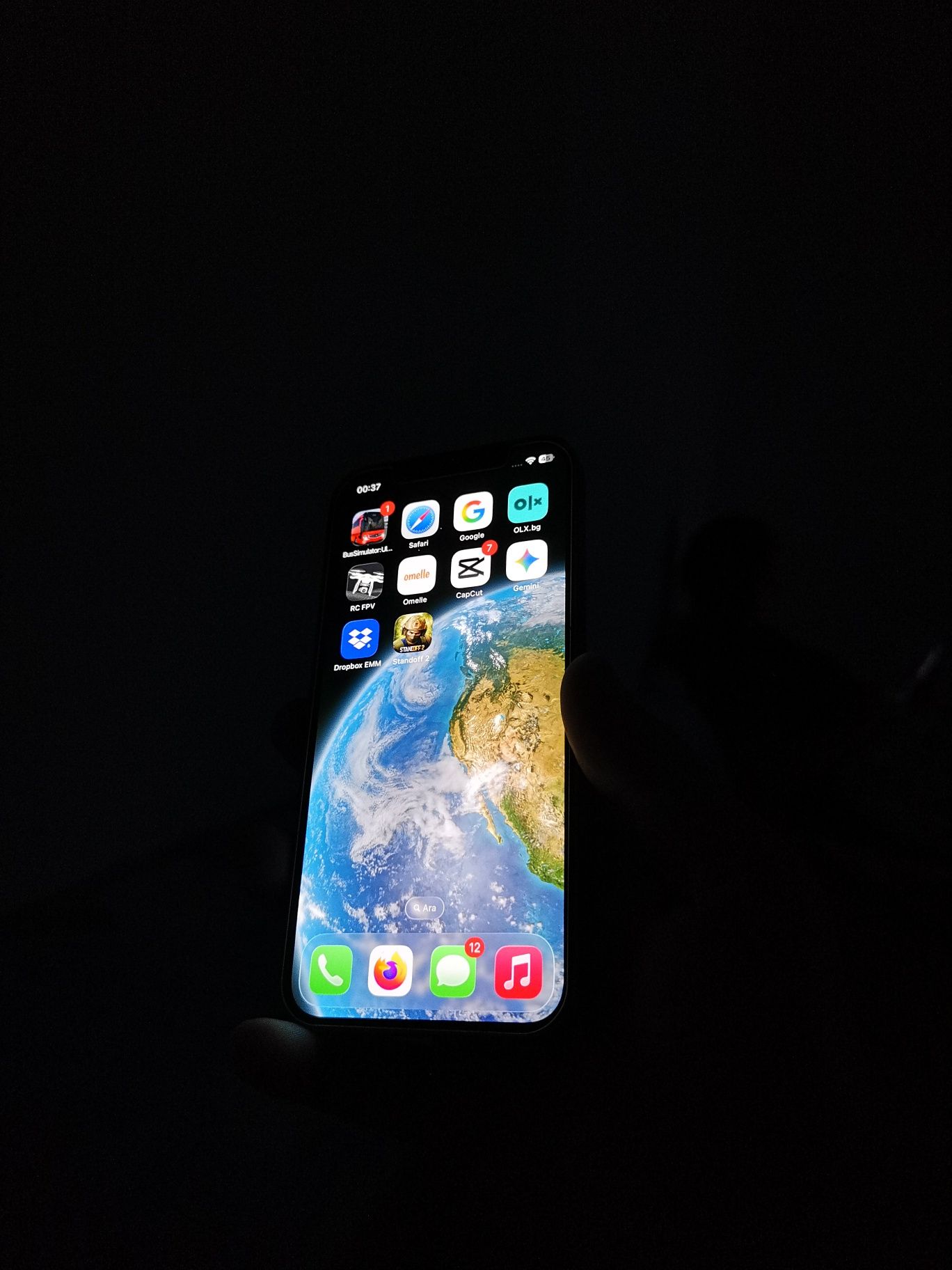 İPhone 12  red colour