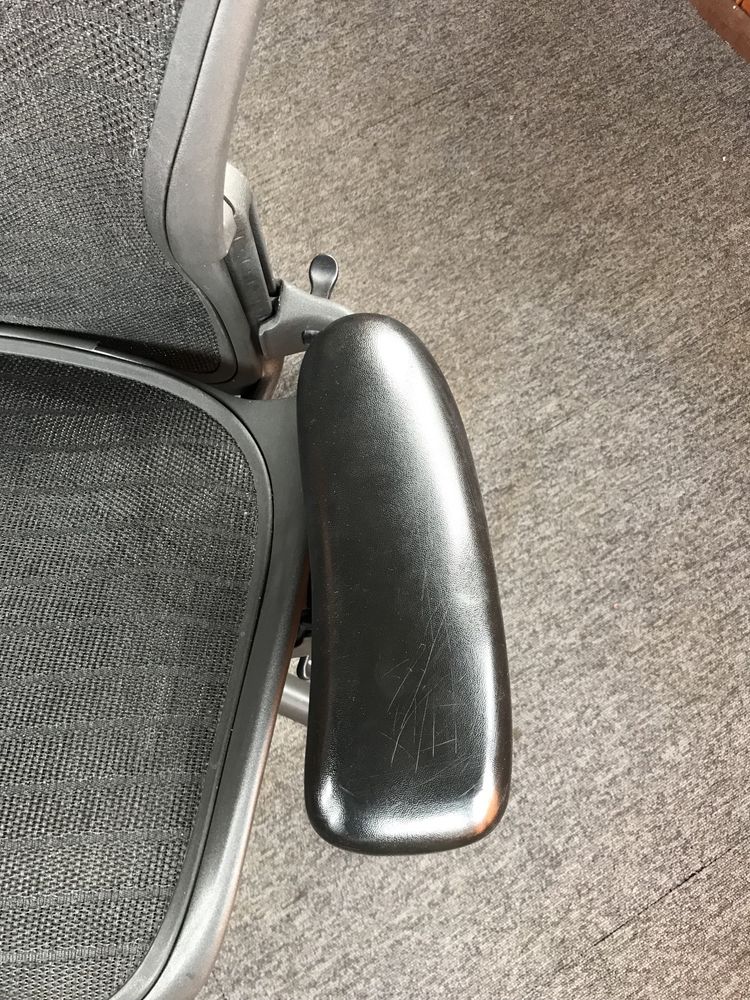 Herman Miller (Aeron)-ергономичен офис работен стол,Размер-B