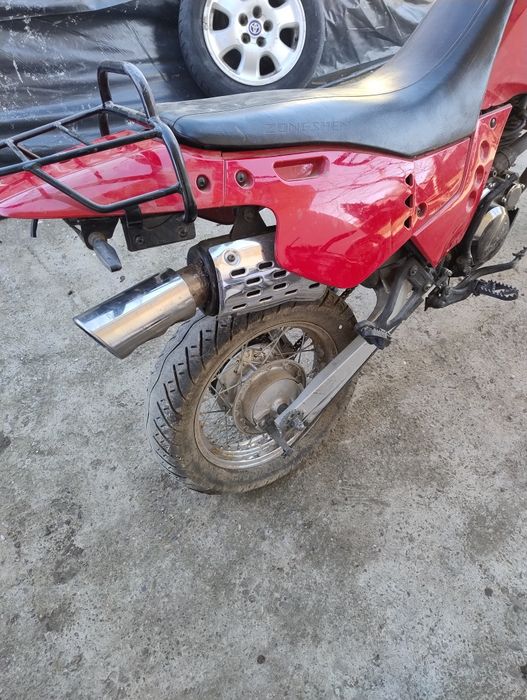 Motocicleta 200 CC