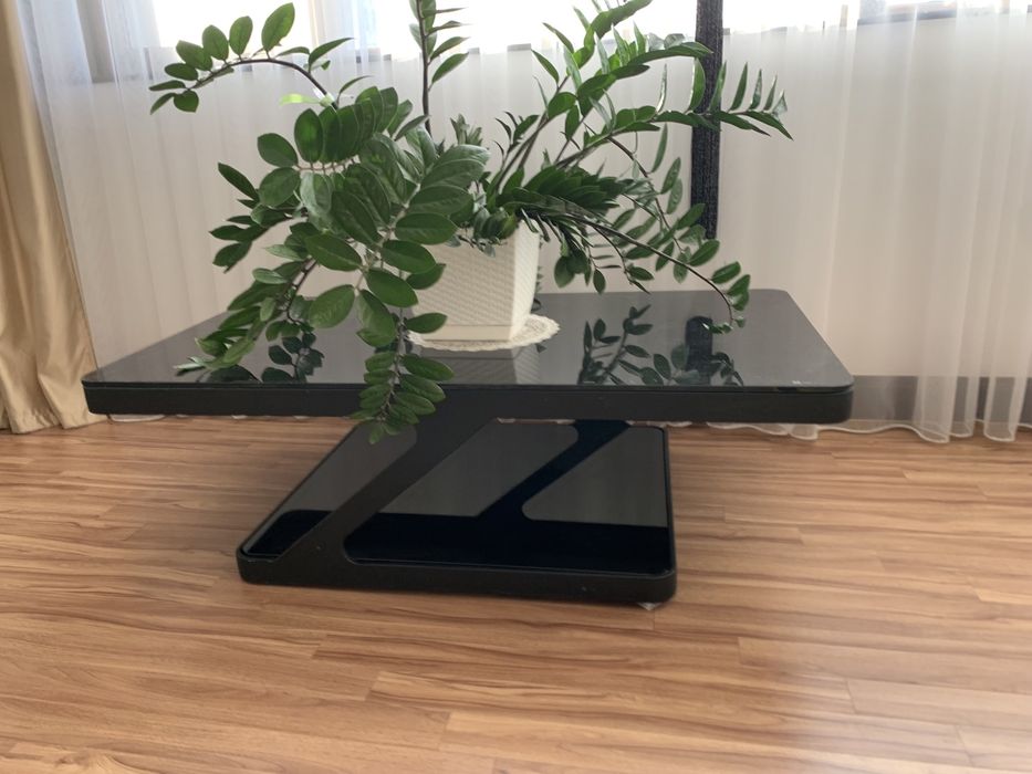 Продам журнальный столик, стулья б/у