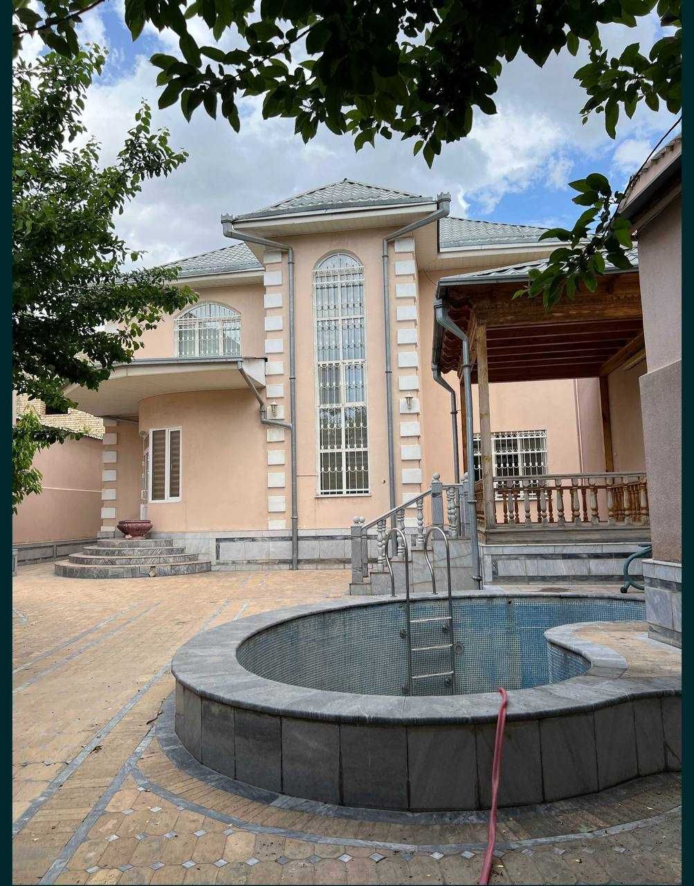Дом 8 комн. | 3 уровня | Буюк Ипак Йули | 570м² | 360 000$