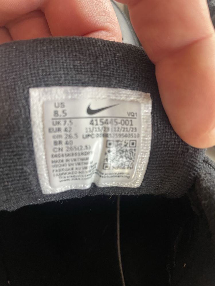 Маратонки Nike Air Monarch IV