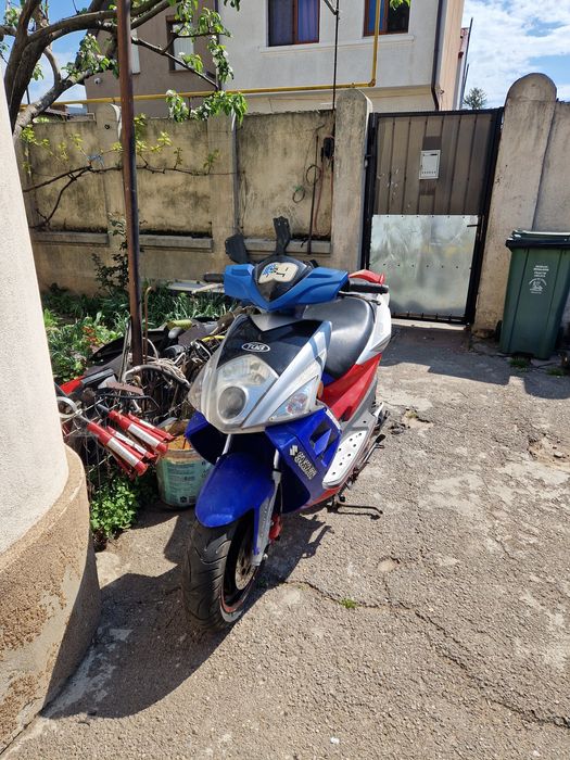 Scuter 50cc TGB +unu de piese