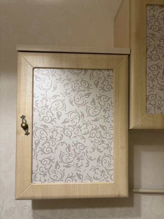 Навесные шкафчики, полка