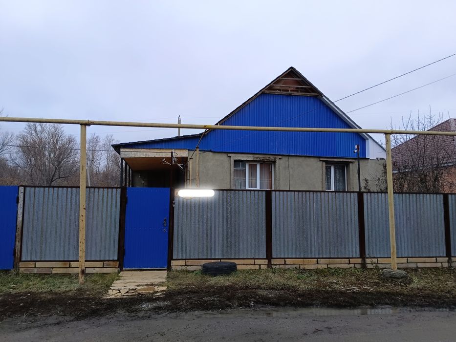 Продам дом.Красный партизан. Район Таун Хаус.