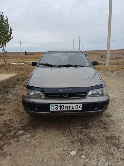 Тайота Карина е продам
