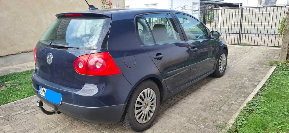 Volkswagen Golf 5 - 1.9TDI