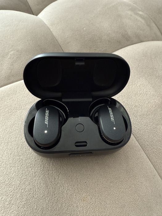 Vand casti bose noise cancellation