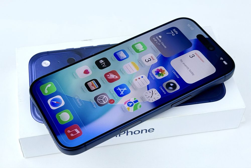 НОВ! Apple iPhone 17 Pro 256GB Blue Гаранция!