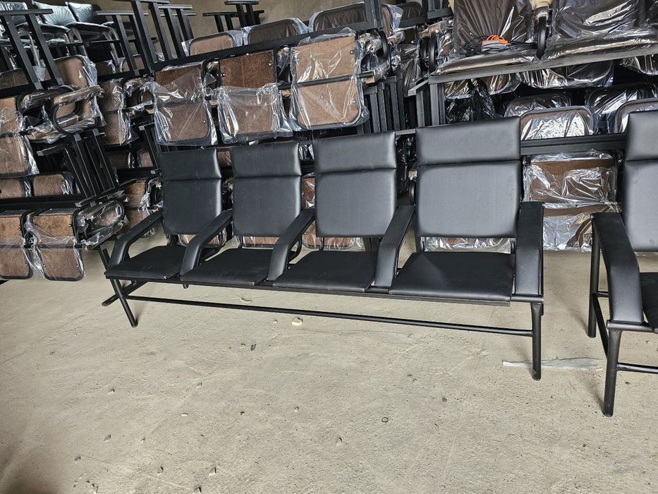 Кресла для посетителей четырёхместный