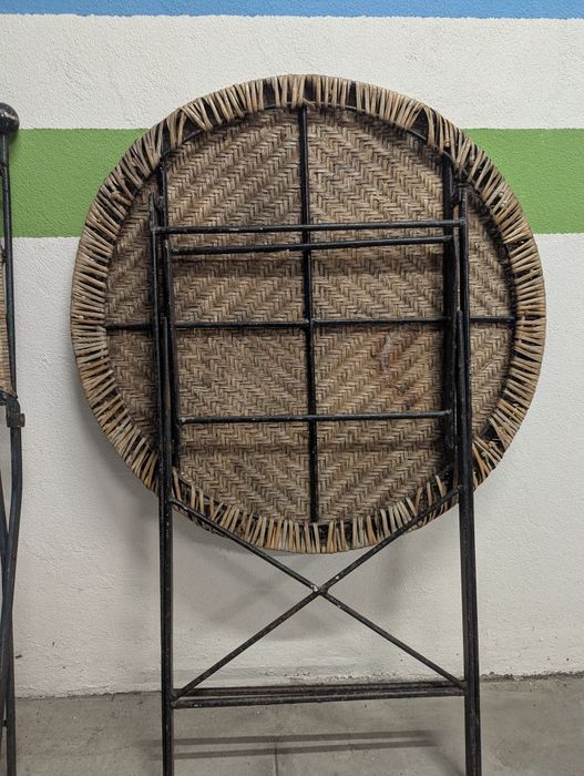 Градинска маса с два стола