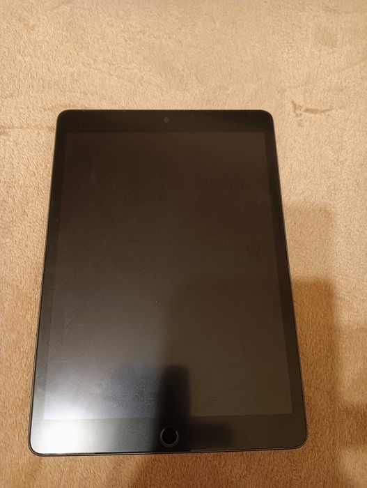 Vând iPad 9 - 2021, perfect funcțională, fără SIM