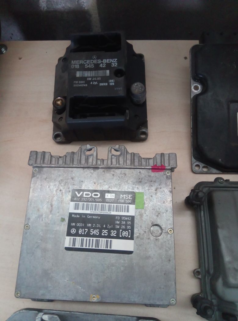 Компютър за Мотор / Двигател ECU за Мерцедес  Mercedes
