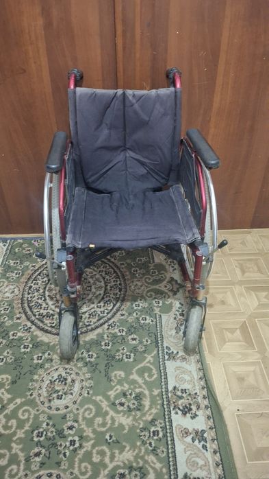 Инвалидная коляска