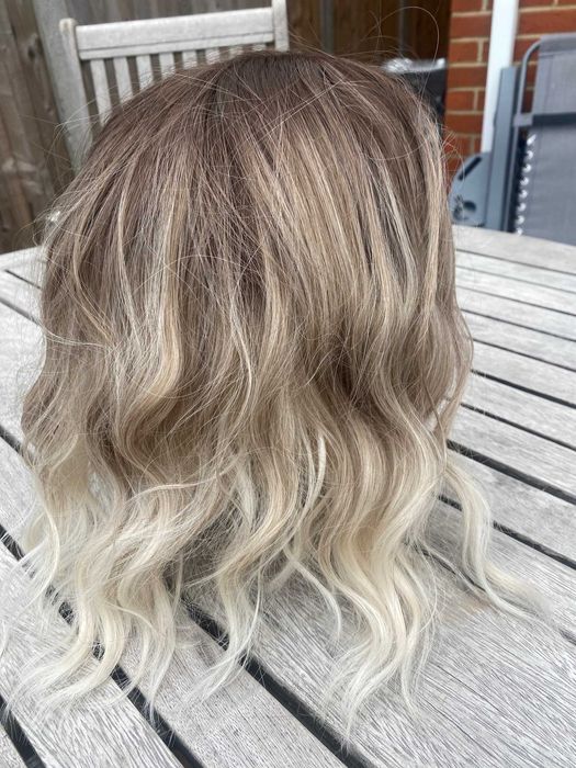 Peruca superba saten,blond ombre suvite valuri bob calitate ca natural
