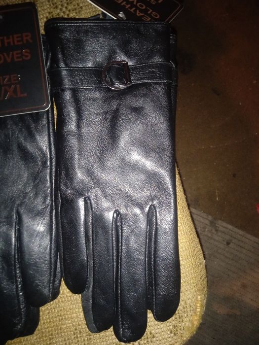 Дамски кожени ръкавици