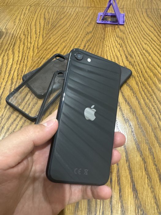 Iphone SE 2020 на 64 gb