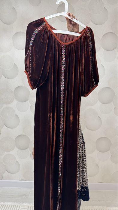 Платье из велюра 50 размера