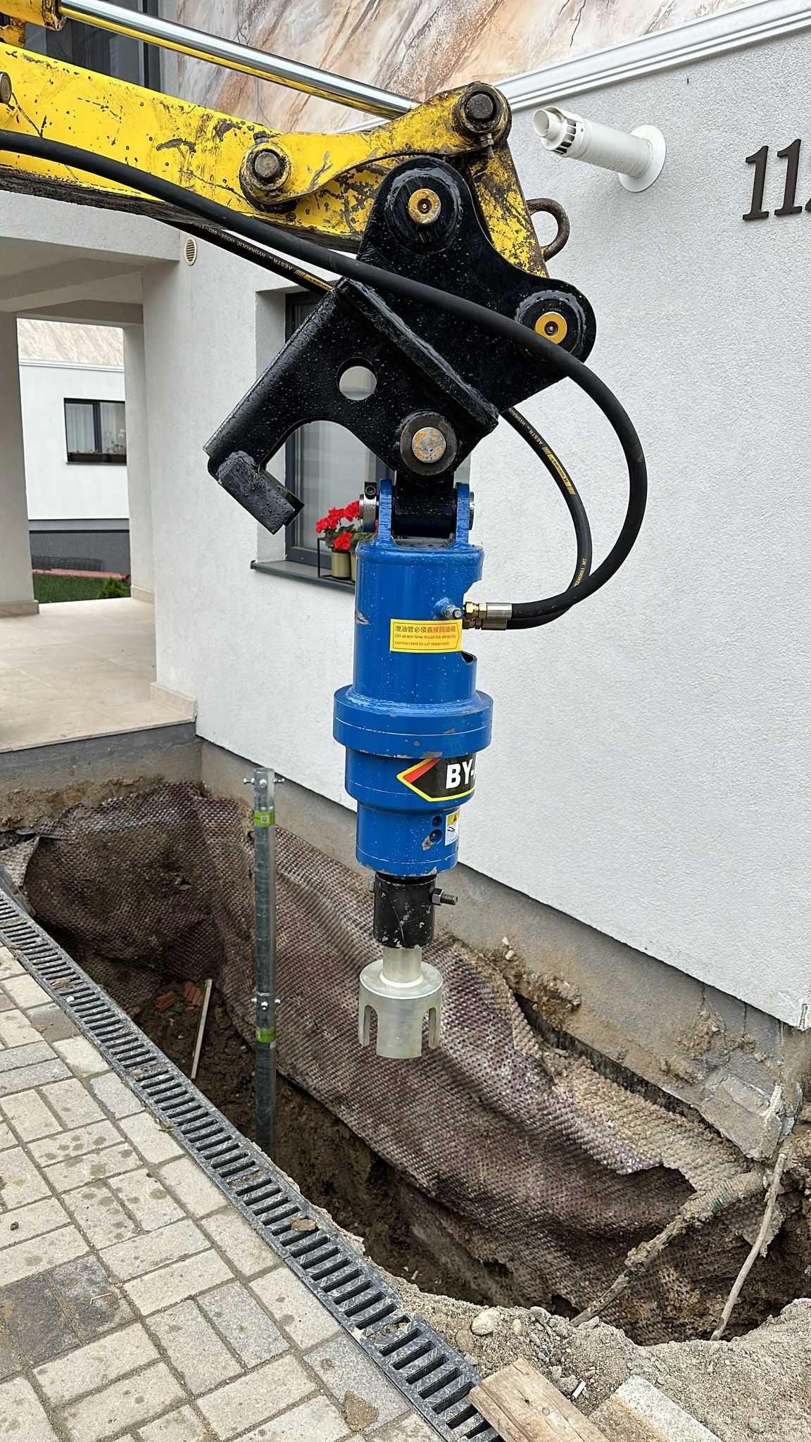 Adaptor Hidraulic pentru Infiletare Pilonii foranti