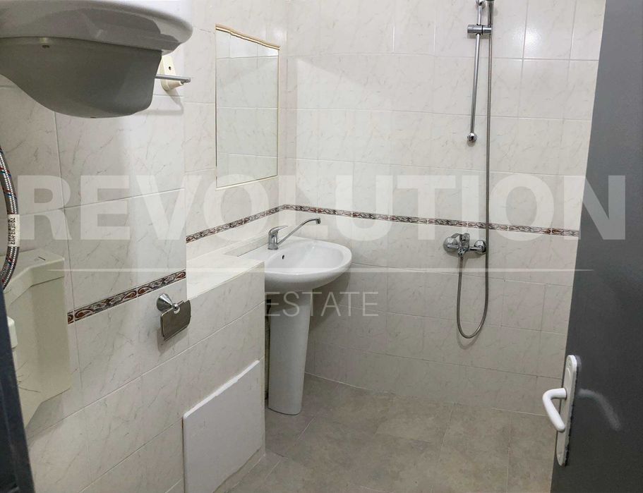 Дава се под наем Двустаен апартамент в Пловдив, Тракия - 50 кв.м за 250 € - Снимка #3